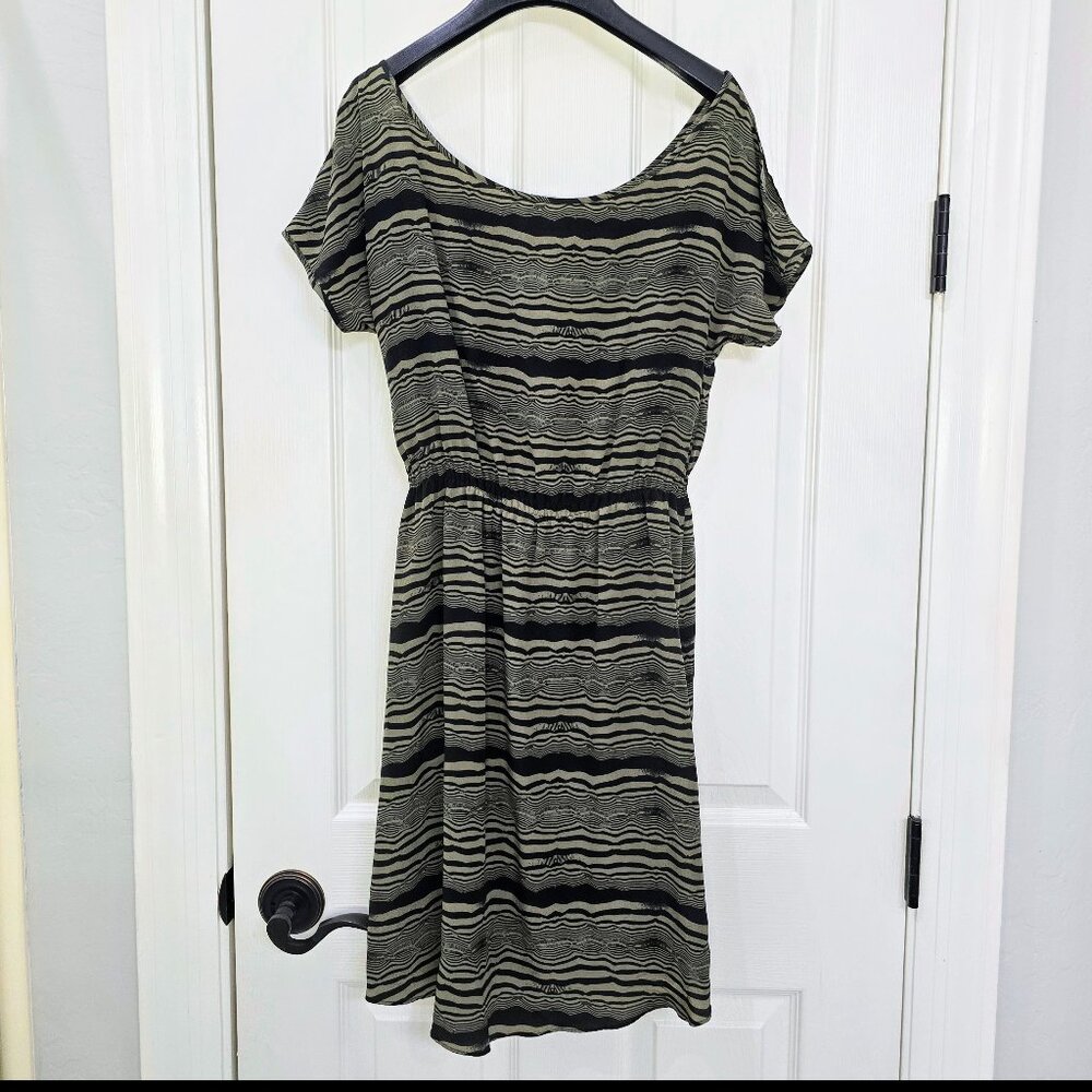 Ford Cold-Shoulder Silk Dress